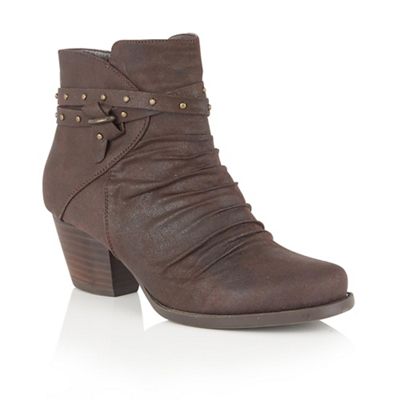 Lotus Brown 'Philox' zip up ankle boots